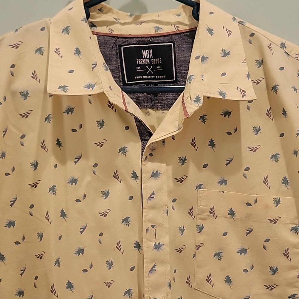 Men's casual dress shirt